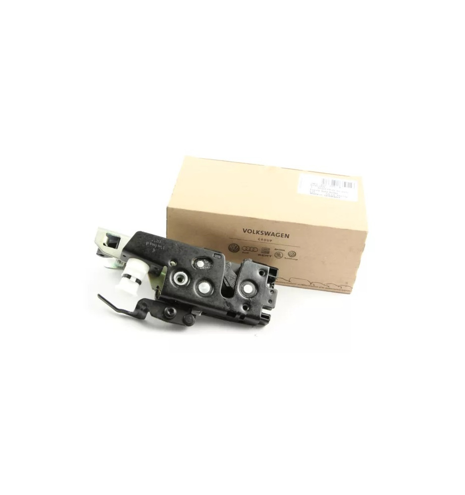 7M3837015A